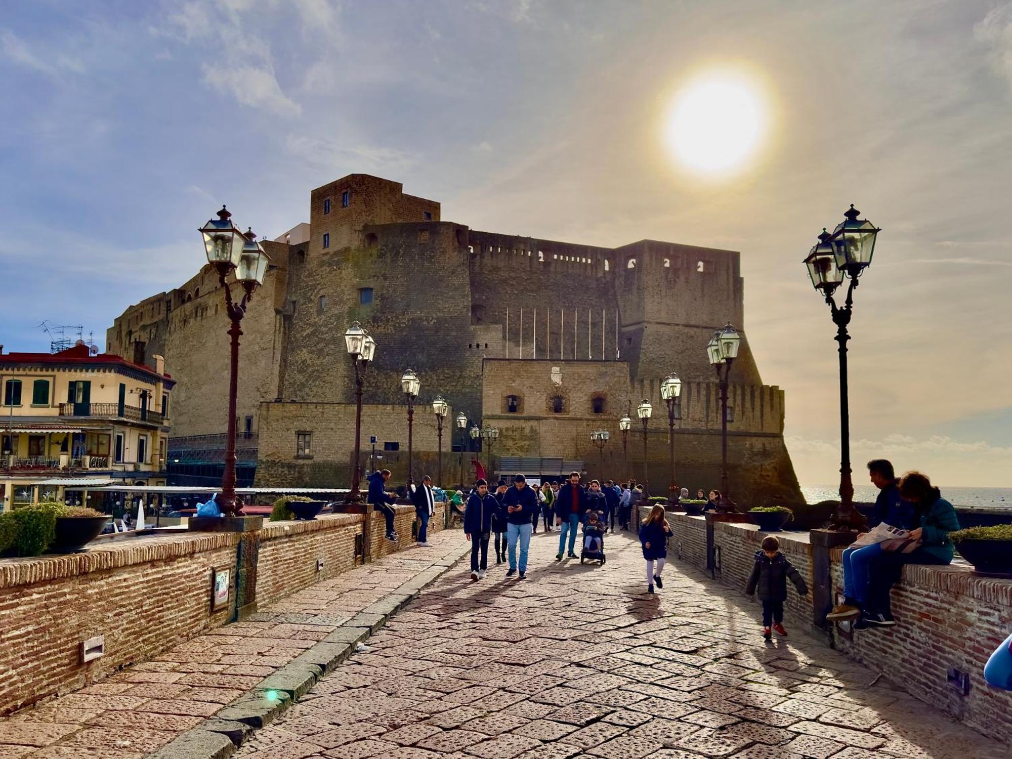 Palazzo Chiatamone Hotel Napoli Bagian luar foto